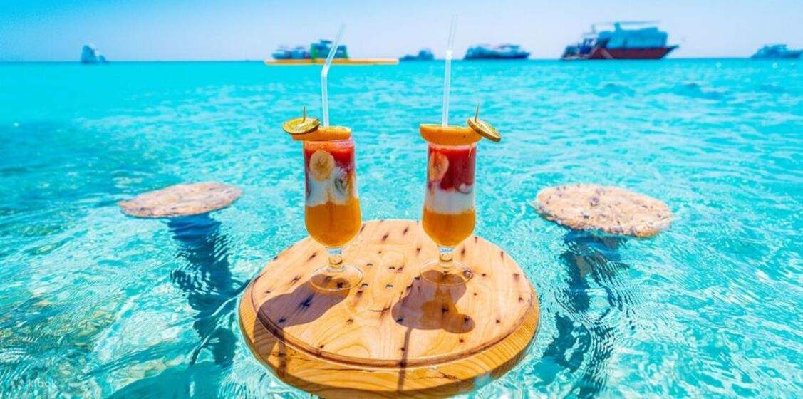 Hula Hula Island Boat Trip with Amazing Snorkeling and Lunch in Hurghada