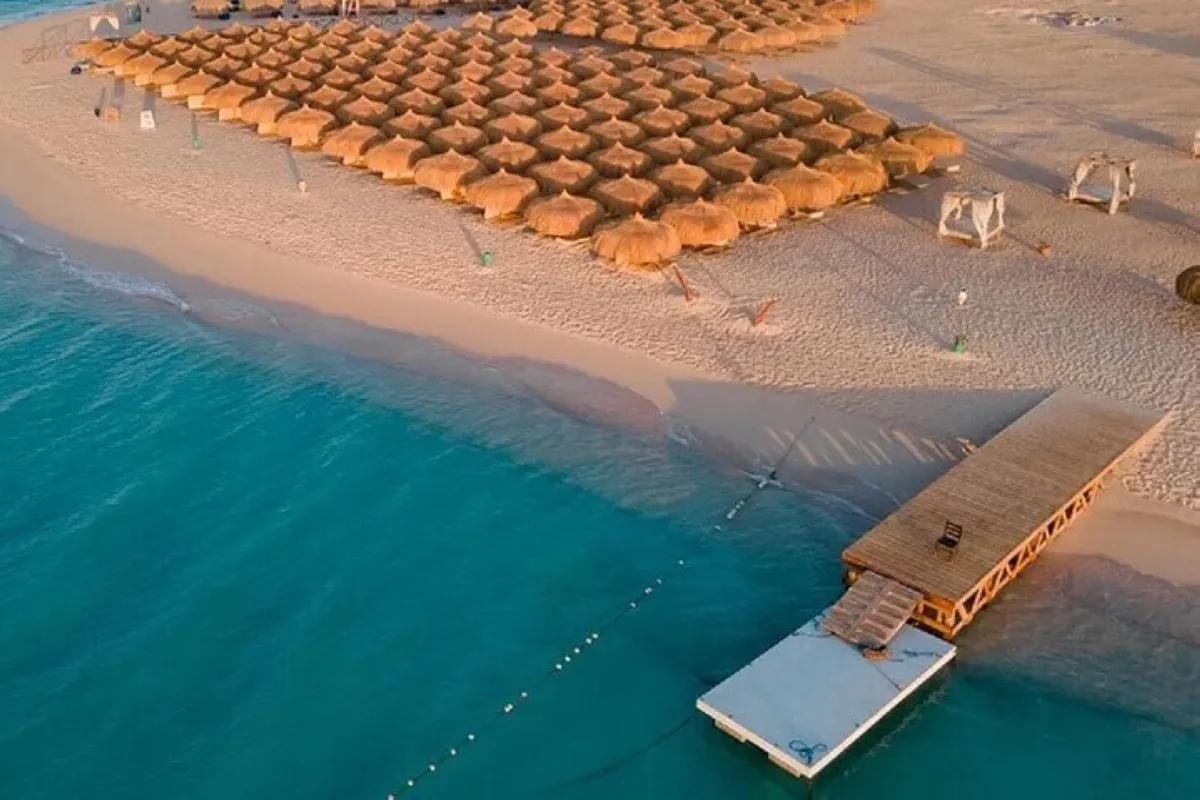 Hula Hula Island Boat Trip with Amazing Snorkeling and Lunch in Hurghada