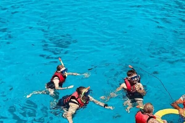 Hula Hula Island Boat Trip with Amazing Snorkeling and Lunch in Hurghada
