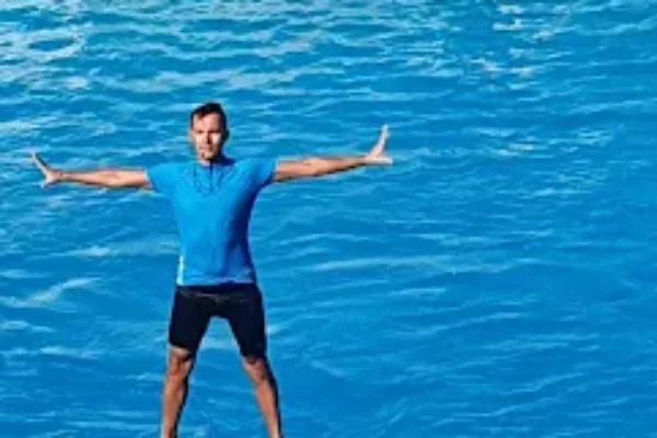Amazing Dolphin Show Experience in Hurghada