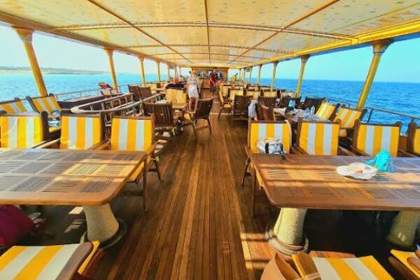 Amazing Nefertari Sunset or Morning Cruise With Snorkeling in Hurghada