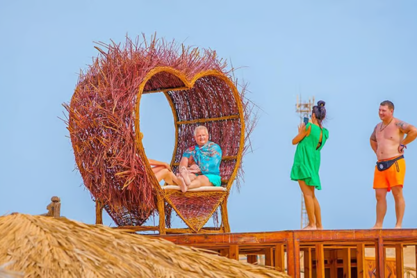 Luxury Private Speedboat Trip to Orange Bay or Hula Hula Island